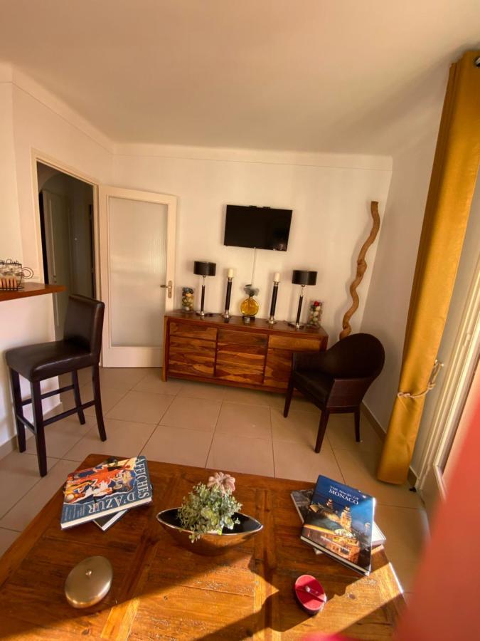 Charmant 2 Pieces Vue Sur Mer Et Monte-Carlo A Roquebrune Cap Martin מראה חיצוני תמונה