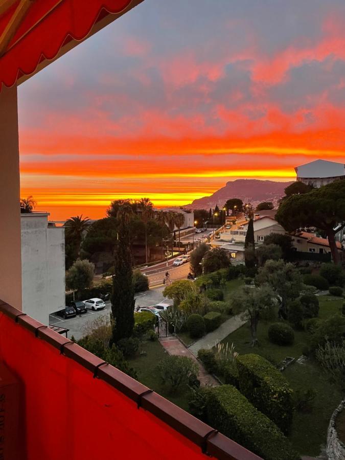 Charmant 2 Pieces Vue Sur Mer Et Monte-Carlo A Roquebrune Cap Martin מראה חיצוני תמונה