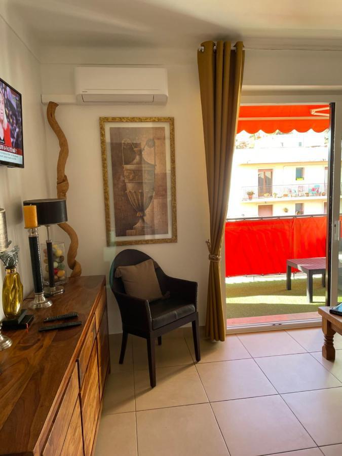 Charmant 2 Pieces Vue Sur Mer Et Monte-Carlo A Roquebrune Cap Martin מראה חיצוני תמונה